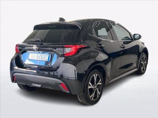 TOYOTA Yaris 1.5h Trend