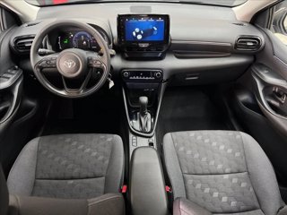 TOYOTA Yaris 1.5h Trend