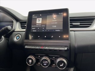 RENAULT Captur 1.6 E-Tech hybrid Intens 145cv auto