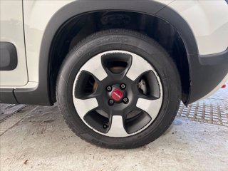 FIAT Panda 1.0 firefly hybrid Cross s&s 70cv 5p.ti