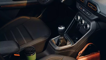 05 Dacia Nuova Sandero Stepway